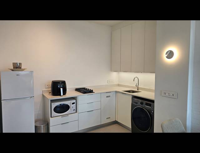 0.5 BEDROOM STUDIO APARTMENT TO LET IN GARDENS